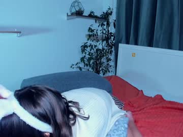 girl cam all day _night_moon_ image #5924124