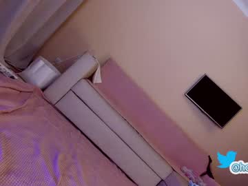 girl cam all day hollyextra image #2915203