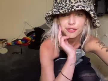 couple cam all day finnbambi444 image #3122414