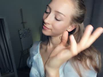 girl cam all day wave_of_happy_ image #5664697