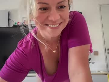 girl cam all day kiradivine image #7336227