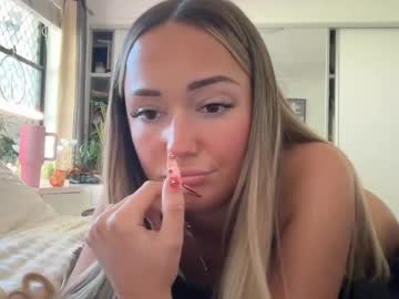 girl cam all day luvlivvyy image #9724146