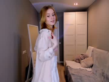 girl cam all day silver_gin image #6816397