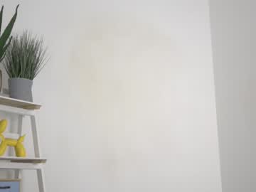 girl cam all day english_rose__ image #2763046