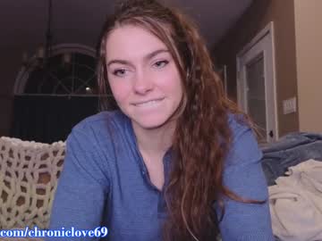 girl cam all day chroniclove image #4078017