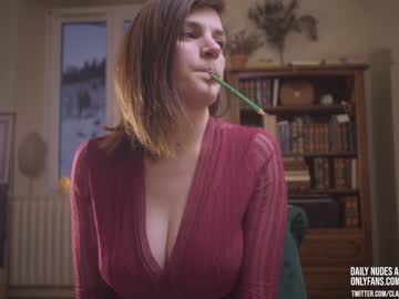 girl cam all day claire_moulin image #999125