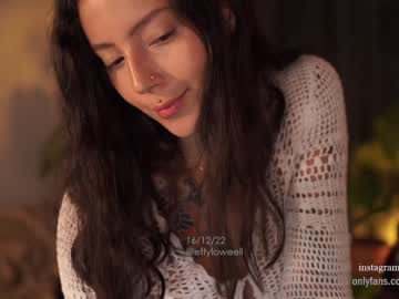 girl cam all day effyloweell image #3342273