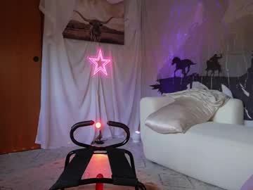 girl cam all day lucy_gooosey image #9170462