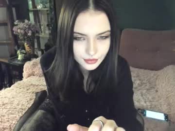girl cam all day bmwm5f90 image #8922239