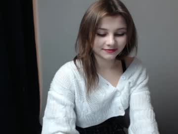 girl cam all day relax_nina image #646143