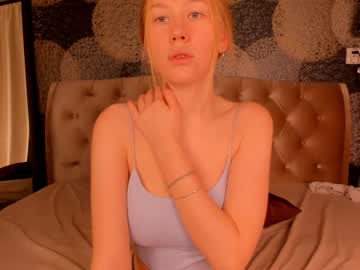girl cam all day crystalreves image #675242