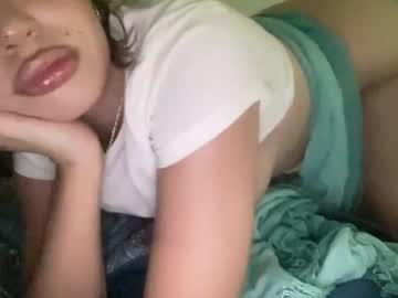 girl cam all day yazminafk image #7760846