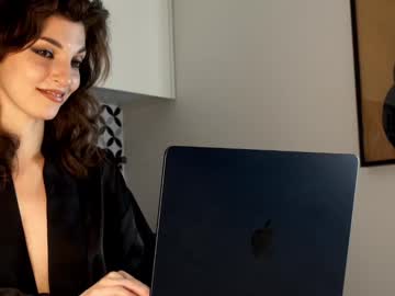 girl cam all day two_trunkx image #8267230