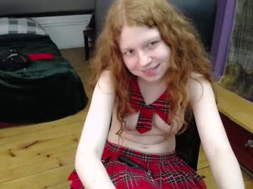 girl cam all day molly_redhead image #1056932