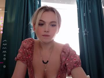 girl cam all day small_blondee image #5305184