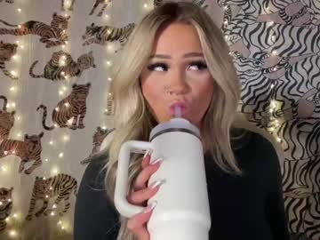 girl cam all day ari_02 image #5785379