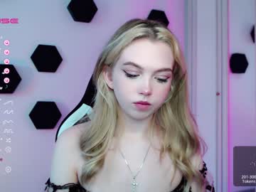 girl cam all day small_blondee image #4251458