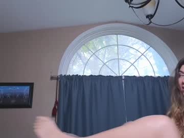 girl cam all day chroniclove image #8218817