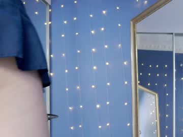 girl cam all day kriskras__ image #8250395