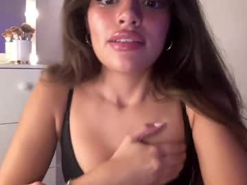 girl cam all day poutyselena image #7178631