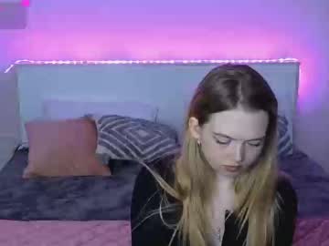 girl cam all day small_blondee image #8961968