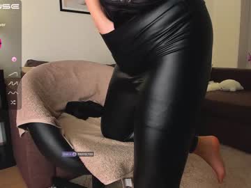 girl cam all day intrigueeme image #1020794