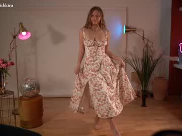girl cam all day chillwithkira image #3962698