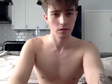 man cam all day nonrelevant01 image #1449899