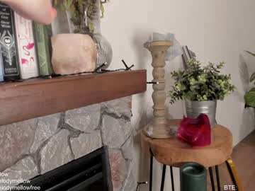 girl cam all day in_tune image #3936218