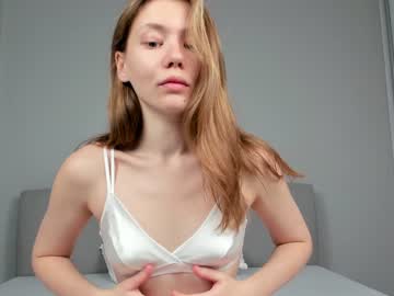 girl cam all day evecutie image #2813186