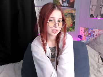 girl cam all day maaarynip image #2297898