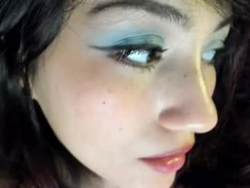 girl cam all day greeny_mat image #9339993