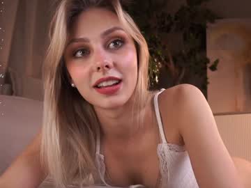 girl cam all day darlinechapel image #8436644