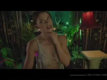 girl cam all day lucieoude_ image #2596795