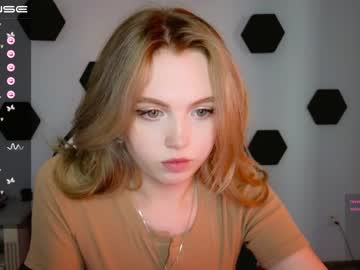 girl cam all day small_blondee image #4618296
