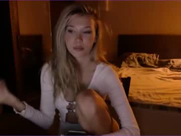 girl cam all day bitter_moon image #2773524
