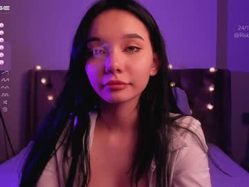girl cam all day riskyproject image #3184380