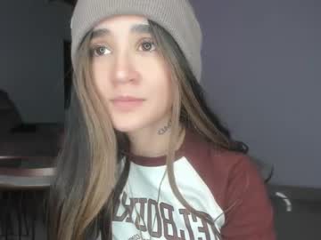 girl cam all day lonelly_lolly98 image #2884665
