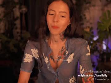 girl cam all day effylowell_ image #7457232