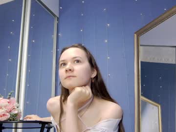 girl cam all day kriskras__ image #8301826