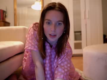 girl cam all day ellaa91 image #1668528