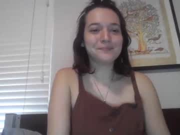 girl cam all day college_peach image #1603675