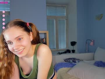 girl cam all day youne_and_beautiful image #4225381
