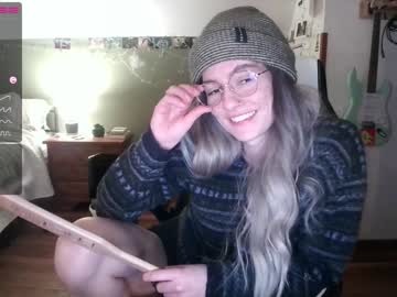girl cam all day pixelatedprincess image #3628967