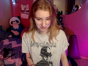 girl cam all day glowing_elli image #866443