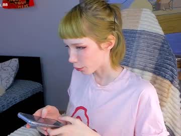 girl cam all day littlething88 image #1391577