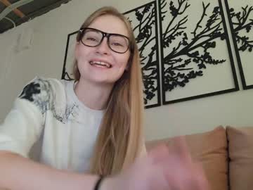 couple cam all day angry_girl image #2694708