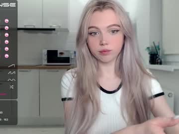 girl cam all day small_blondee image #1100915
