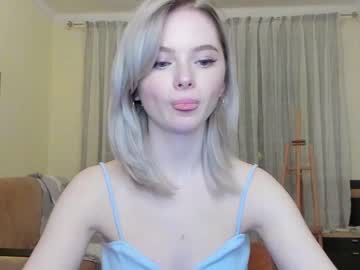 girl cam all day yuppiyulia image #101686