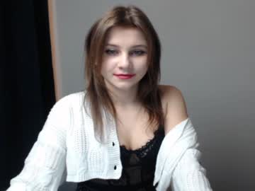 girl cam all day relax_nina image #646812